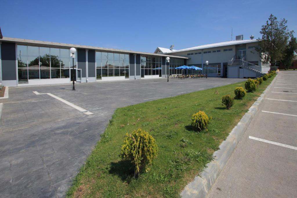 Hotel Relax Kovacica Exterior photo